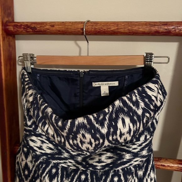 Banana Republic strapless blue & white mini dress in ikat print - Picture 6 of 7